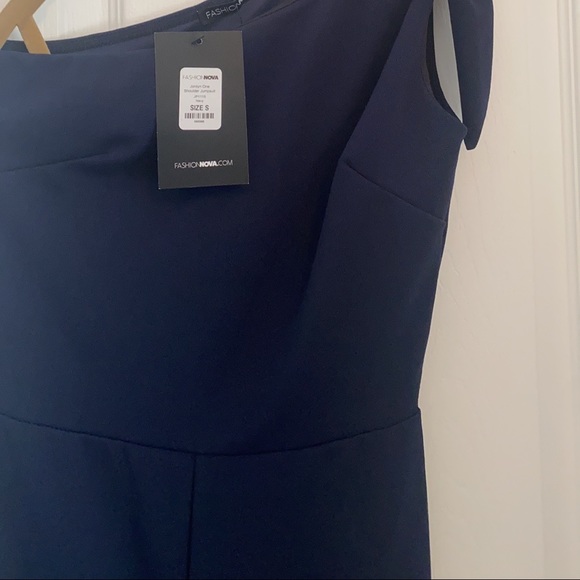 Nwt navy one shoulder jumpsuit. - Picture 4 of 4